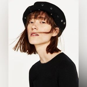 Zara NEW beret with metallic holes